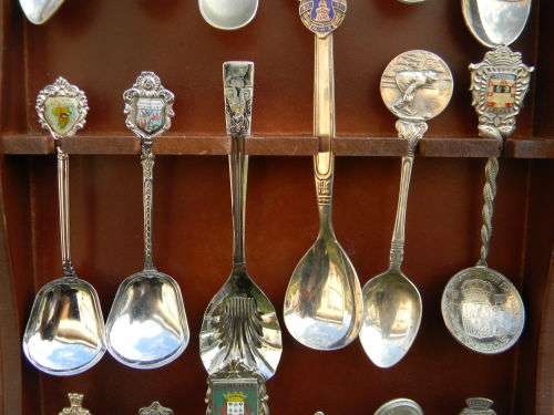 18 spoons mixed with free rack